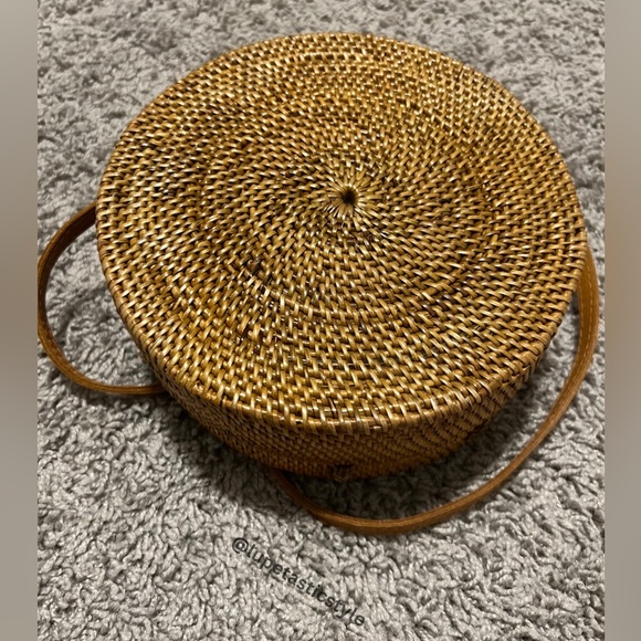 Circle Round Rattan Wicker Purse Woven Brown - Picture 3 of 8